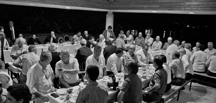 ‘Cemaatimiz her yıl 500 kişi azalıyor’